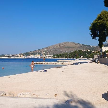 Studio Apartments Fabjanac Trogir Extérieur photo