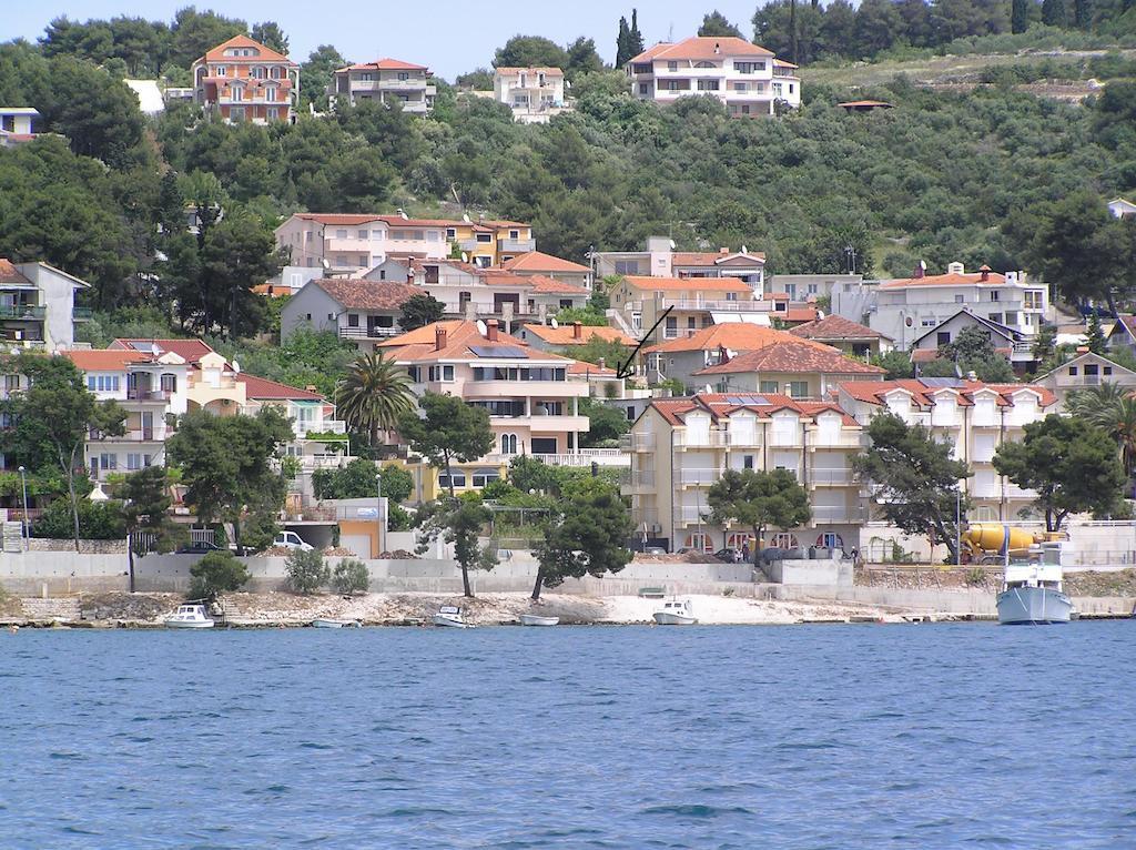 Studio Apartments Fabjanac Trogir Extérieur photo