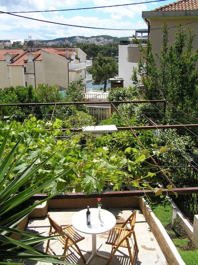 Studio Apartments Fabjanac Trogir Extérieur photo